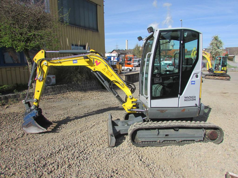 WACKER NEUSON EZ 26 Minibagger 27.000 EUR - Minibagger: das Bild 1 WACKER NEUSON EZ 26 Minibagger 27.000 EUR - Minibagger: das Bild 1