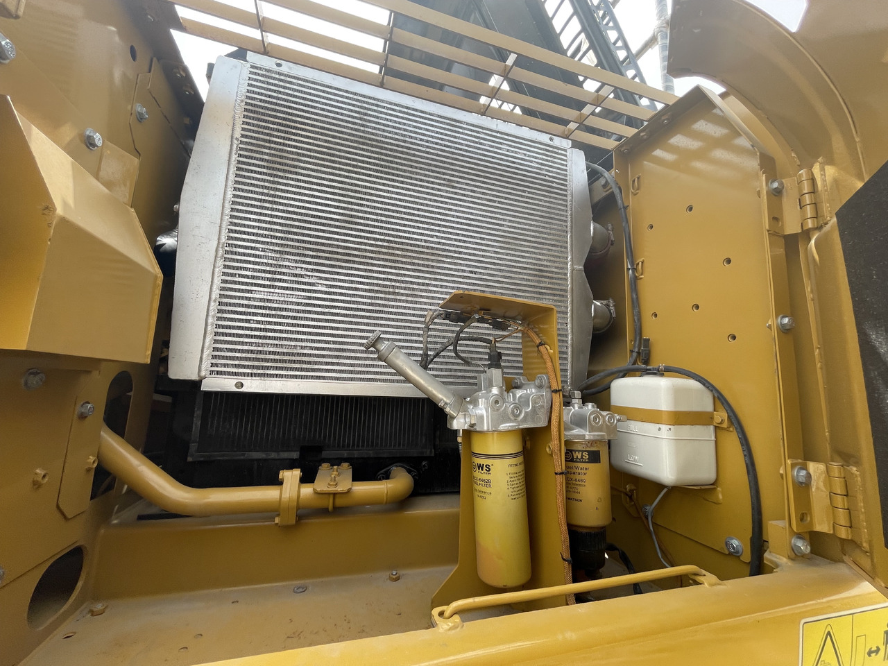 CATERPILLAR 329D2 - Kettenbagger: das Bild 4 CATERPILLAR 329D2 - Kettenbagger: das Bild 4