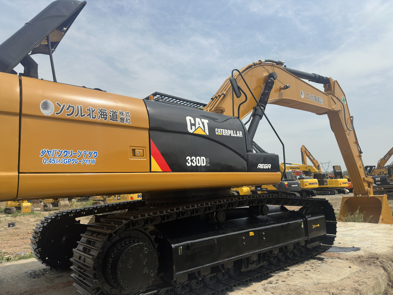 CATERPILLAR 330D2 - Kettenbagger: das Bild 2 CATERPILLAR 330D2 - Kettenbagger: das Bild 2