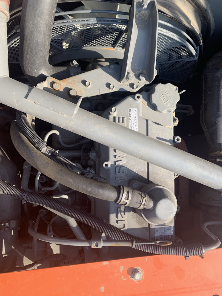 HITACHI ZX200-3 - Kettenbagger: das Bild 4 HITACHI ZX200-3 - Kettenbagger: das Bild 4