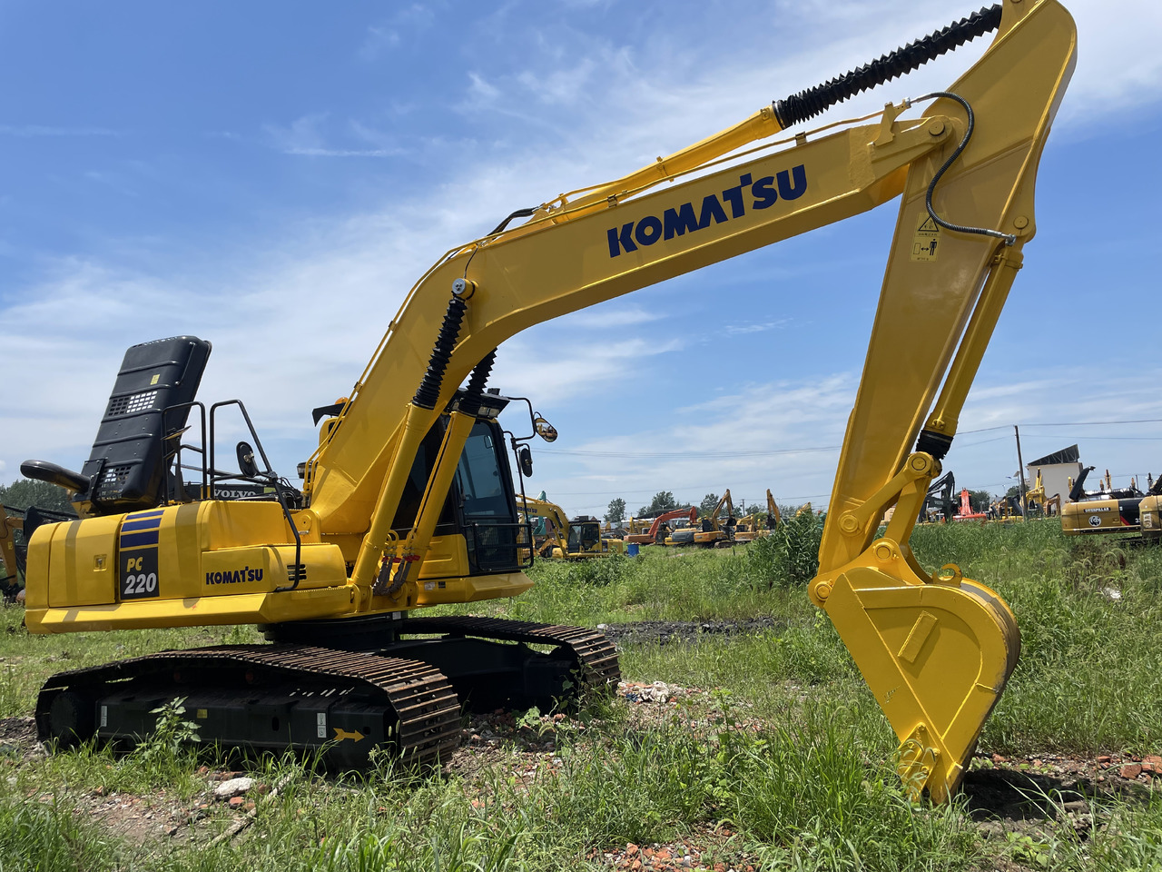 KOMATSU PC 220-8 - Kettenbagger: das Bild 3 KOMATSU PC 220-8 - Kettenbagger: das Bild 3