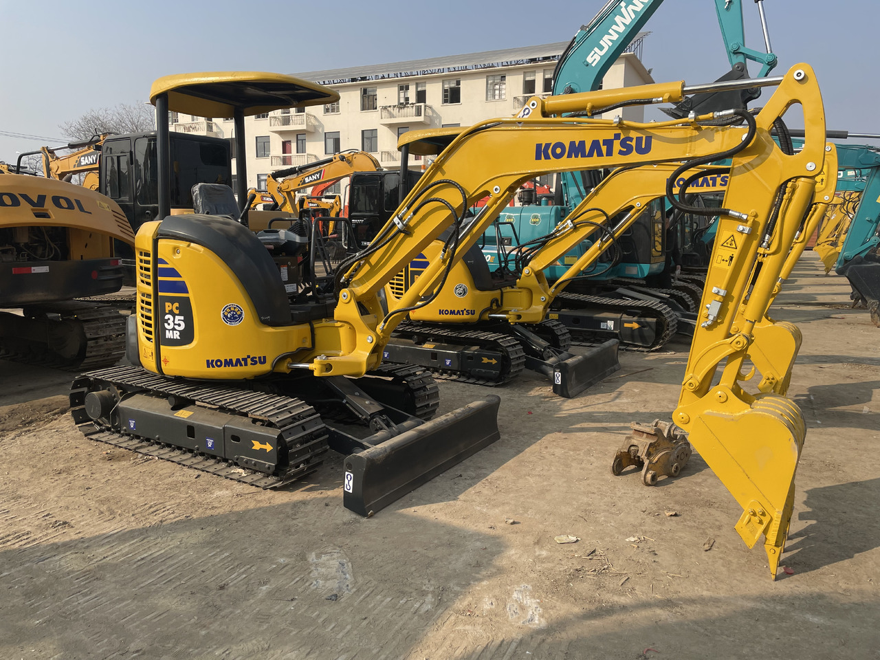 KOMATSU PC 35 MR-3 - Kettenbagger: das Bild 1 KOMATSU PC 35 MR-3 - Kettenbagger: das Bild 1