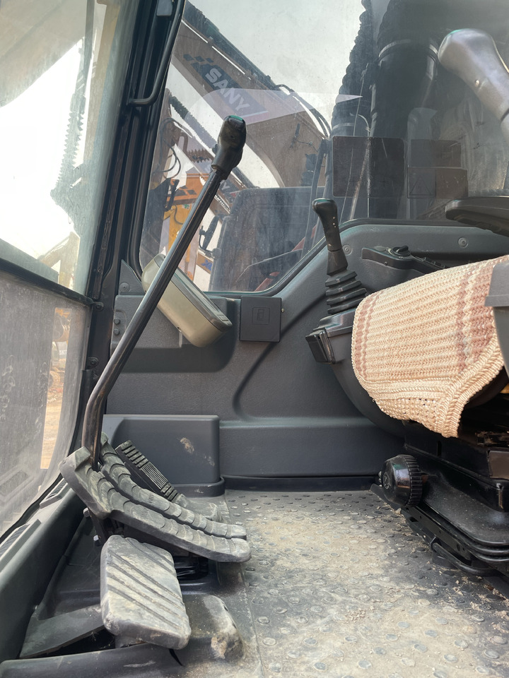 Kettenbagger VOLVO EC140: das Bild 6