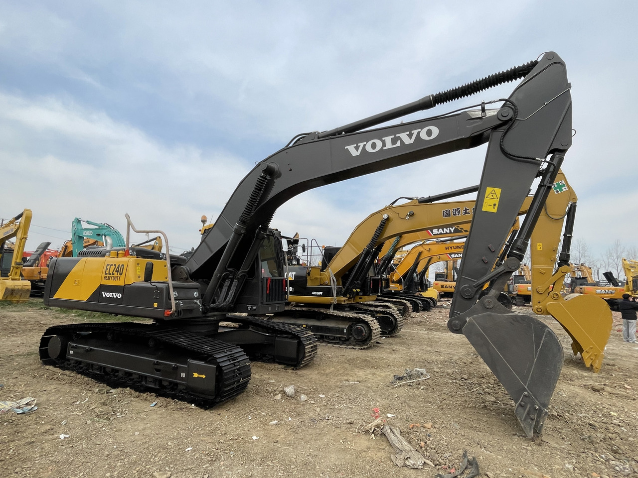 VOLVO EC240D - Kettenbagger: das Bild 2 VOLVO EC240D - Kettenbagger: das Bild 2