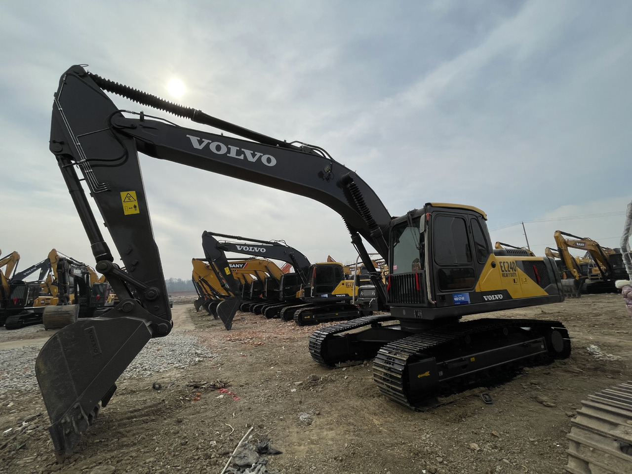 VOLVO EC240D - Kettenbagger: das Bild 1 VOLVO EC240D - Kettenbagger: das Bild 1