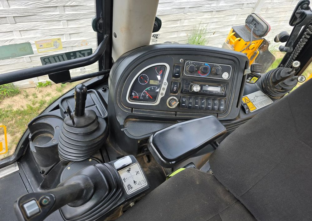JCB - Baggerlader: das Bild 4 JCB - Baggerlader: das Bild 4