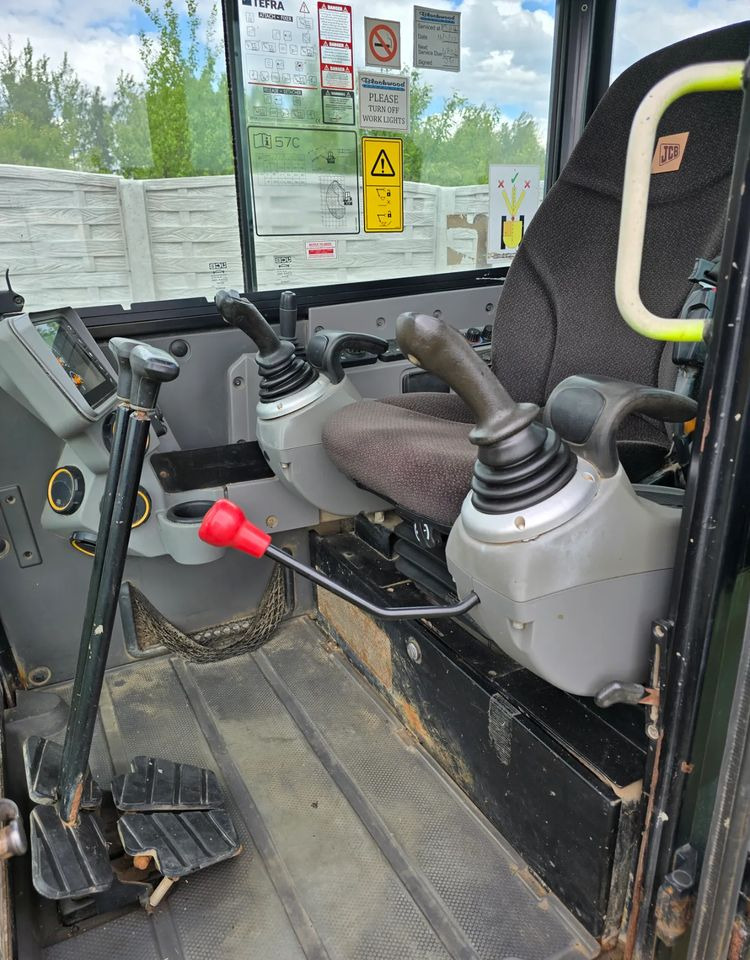 JCB - Kettenbagger: das Bild 3 JCB - Kettenbagger: das Bild 3