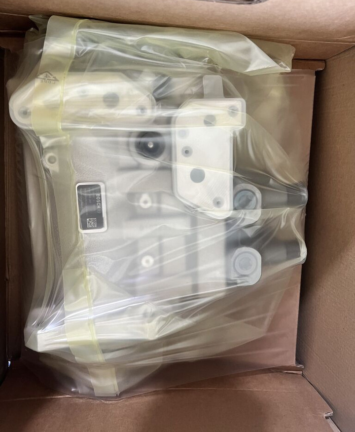 Bosch 2024 for Bosch Mercedes Trucks - Kraftstoffpumpe für LKW: das Bild 4 Bosch 2024 for Bosch Mercedes Trucks - Kraftstoffpumpe für LKW: das Bild 4