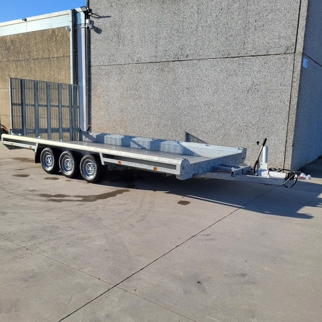 HULCO TERRAX-3 - Tieflader Anhänger: das Bild 1 HULCO TERRAX-3 - Tieflader Anhänger: das Bild 1