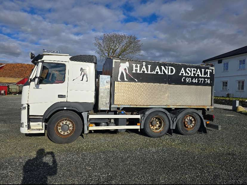 2015 Volvo FM 370 EU-GODKJENT - Asphalttechnik: das Bild 2 2015 Volvo FM 370 EU-GODKJENT - Asphalttechnik: das Bild 2