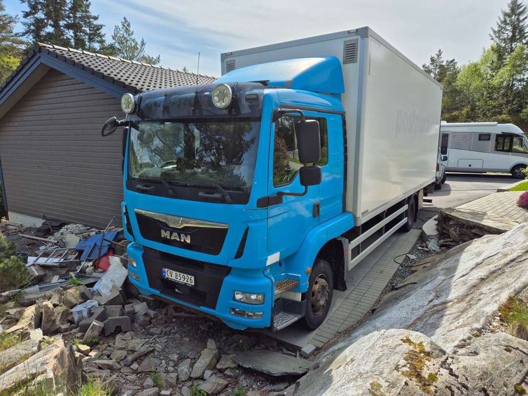 2016 Skapbil MAN TGM15.250 EU-godkjent Euroklasse 6T - Koffer LKW: das Bild 1 2016 Skapbil MAN TGM15.250 EU-godkjent Euroklasse 6T - Koffer LKW: das Bild 1