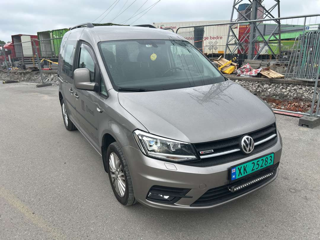 2016 Volkswagen VOLKSWAGEN CADDY EU-godkjent - Kleintransporter: das Bild 2 2016 Volkswagen VOLKSWAGEN CADDY EU-godkjent - Kleintransporter: das Bild 2
