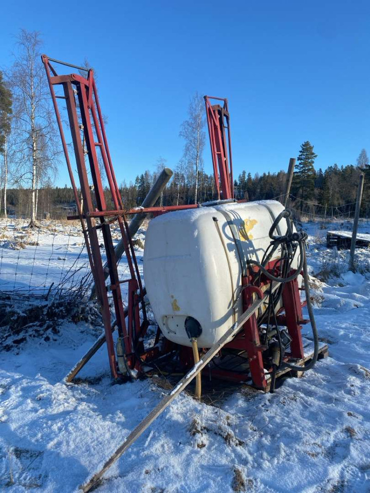 Åkersprøyte - Anbauspritze: das Bild 2 Åkersprøyte - Anbauspritze: das Bild 2