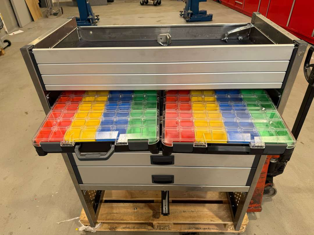 Aluca Bilinnredning - Werkstattgerät: das Bild 2 Aluca Bilinnredning - Werkstattgerät: das Bild 2