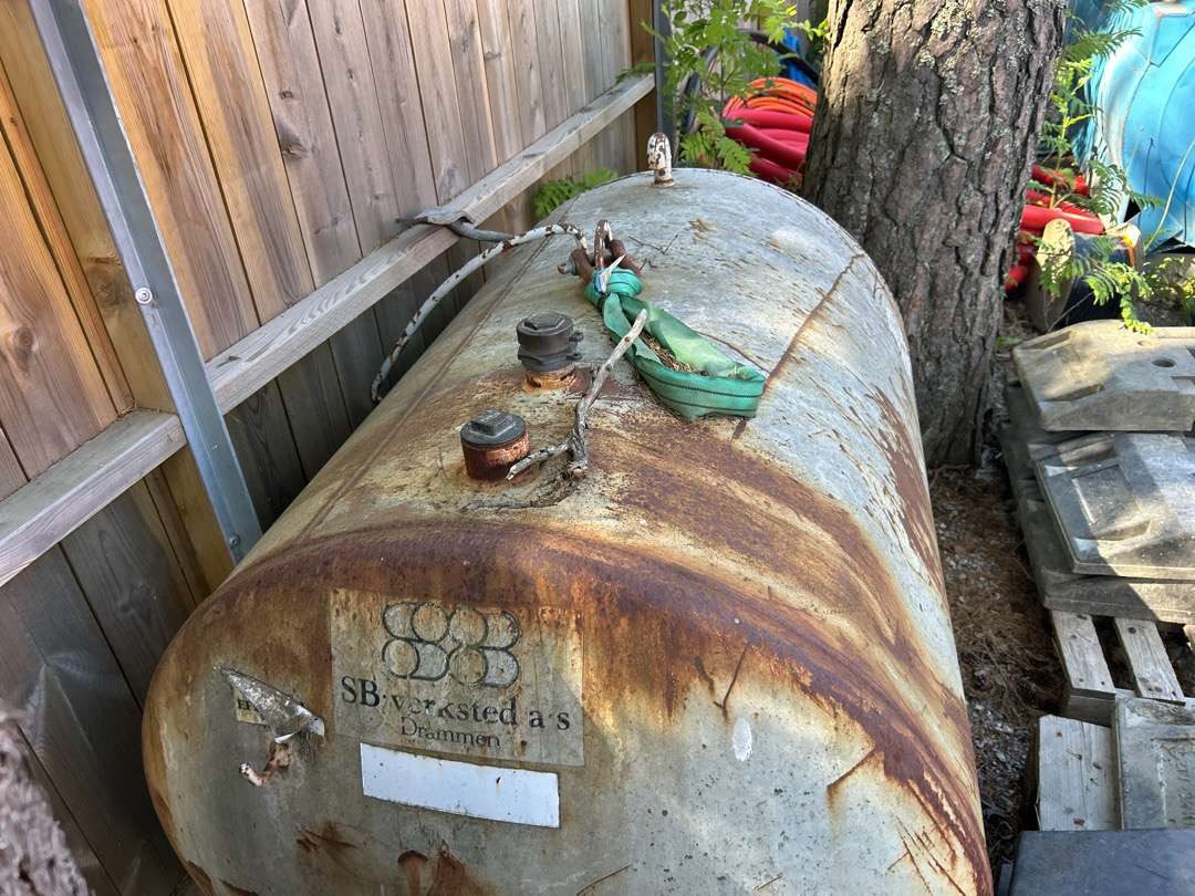 Diesel tank 1000 liter - Werkstattgerät: das Bild 3 Diesel tank 1000 liter - Werkstattgerät: das Bild 3