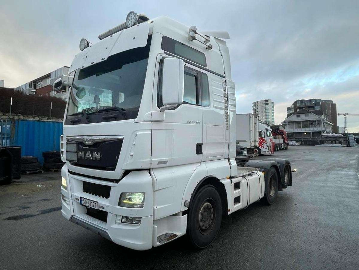 2016 MAN TGX 28.560 - Sattelzugmaschine: das Bild 2 2016 MAN TGX 28.560 - Sattelzugmaschine: das Bild 2