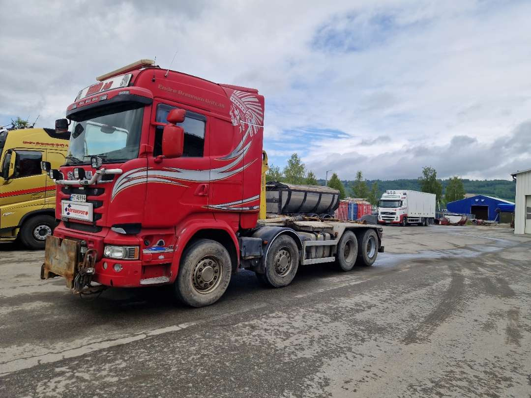 Scania R580 Brøytebil med sideplog og hydraulisk saltsystem - Abrollkipper: das Bild 2 Scania R580 Brøytebil med sideplog og hydraulisk saltsystem - Abrollkipper: das Bild 2