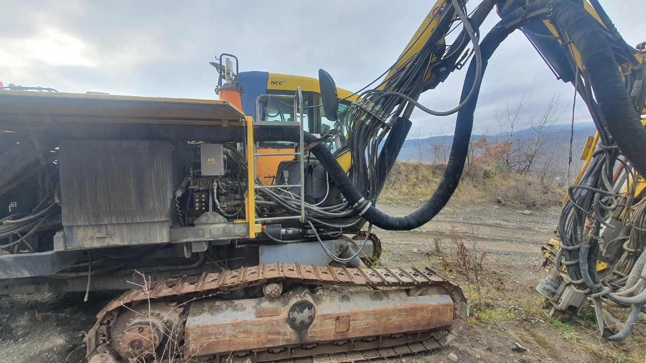 Atlas Copco D9c -11 - Bohrgerät: das Bild 1 Atlas Copco D9c -11 - Bohrgerät: das Bild 1