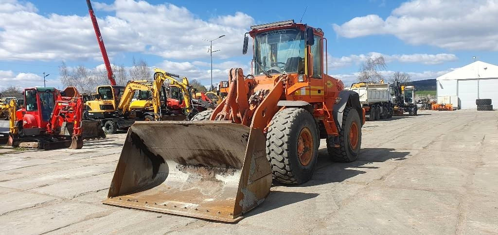 Volvo L 90 E - Radlader: das Bild 1 Volvo L 90 E - Radlader: das Bild 1