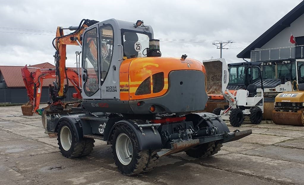 Wacker Neuson Ew100 z rototiltem - Mobilbagger: das Bild 2 Wacker Neuson Ew100 z rototiltem - Mobilbagger: das Bild 2