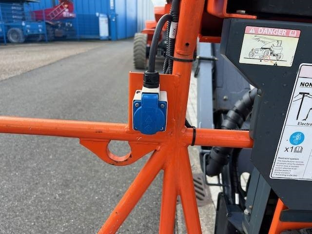 Teleskopbühne MAGNI ETBJ 30 RT | 2021: das Bild 12