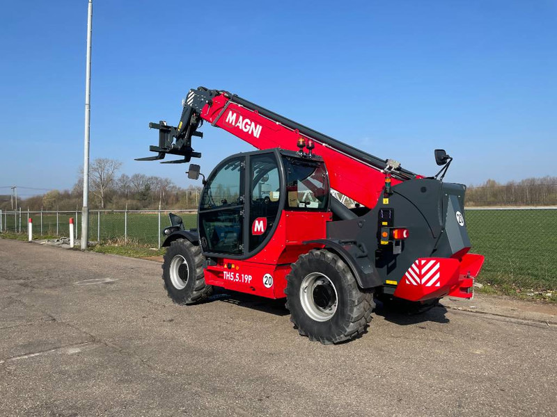 MAGNI TH 5,5.19P 5.5T 19M! EX-DEMO - Teleskoplader: das Bild 4 MAGNI TH 5,5.19P 5.5T 19M! EX-DEMO - Teleskoplader: das Bild 4