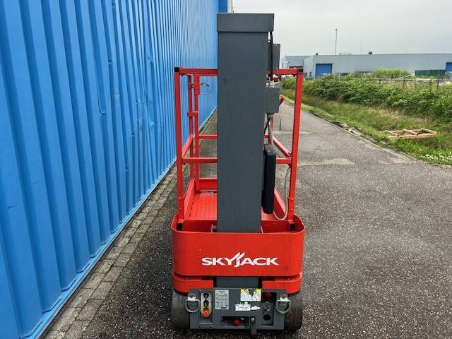 Skyjack SJ 12 | 2013 - Teleskopmastbühne: das Bild 5 Skyjack SJ 12 | 2013 - Teleskopmastbühne: das Bild 5