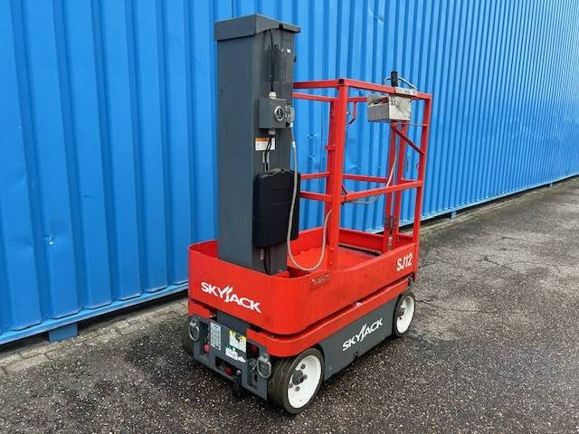 Skyjack SJ 12 | 2013 - Teleskopmastbühne: das Bild 2 Skyjack SJ 12 | 2013 - Teleskopmastbühne: das Bild 2