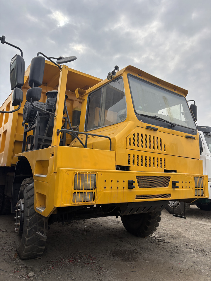 SINOTRUCK - Kipper: das Bild 2 SINOTRUCK - Kipper: das Bild 2