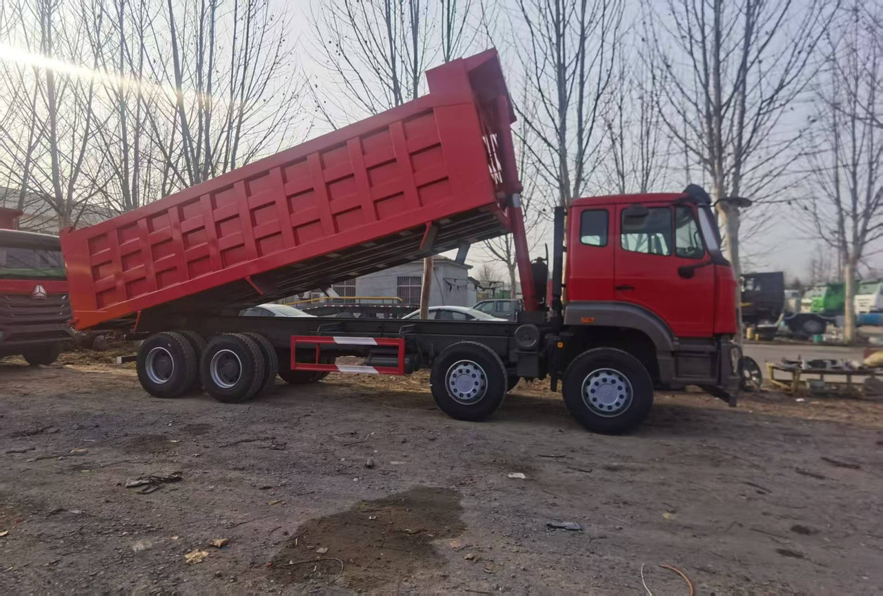 SINOTRUCK HOWO - Kipper: das Bild 2 SINOTRUCK HOWO - Kipper: das Bild 2