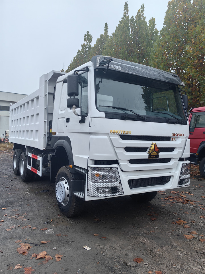 SINOTRUCK HOWO - Kipper: das Bild 2 SINOTRUCK HOWO - Kipper: das Bild 2