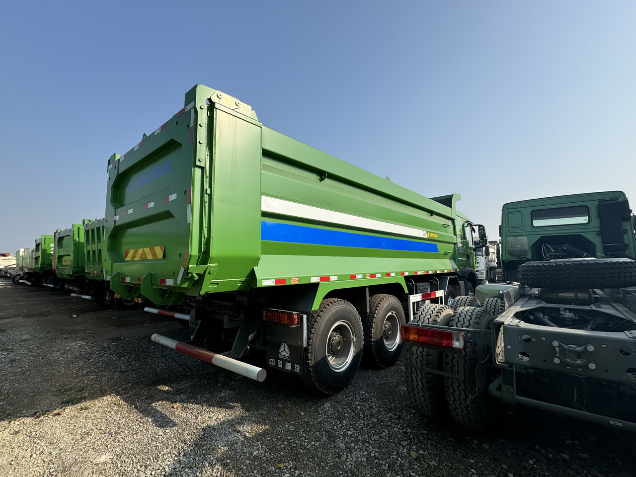 SINOTRUCK HOWO - Kipper: das Bild 3 SINOTRUCK HOWO - Kipper: das Bild 3
