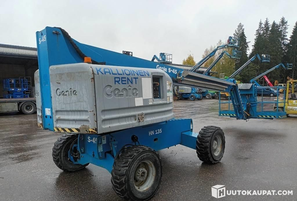 Genie S-45 RT, boom lift, rough-terrain, 2003, Hyvinkää - Teleskopbühne: das Bild 5 Genie S-45 RT, boom lift, rough-terrain, 2003, Hyvinkää - Teleskopbühne: das Bild 5