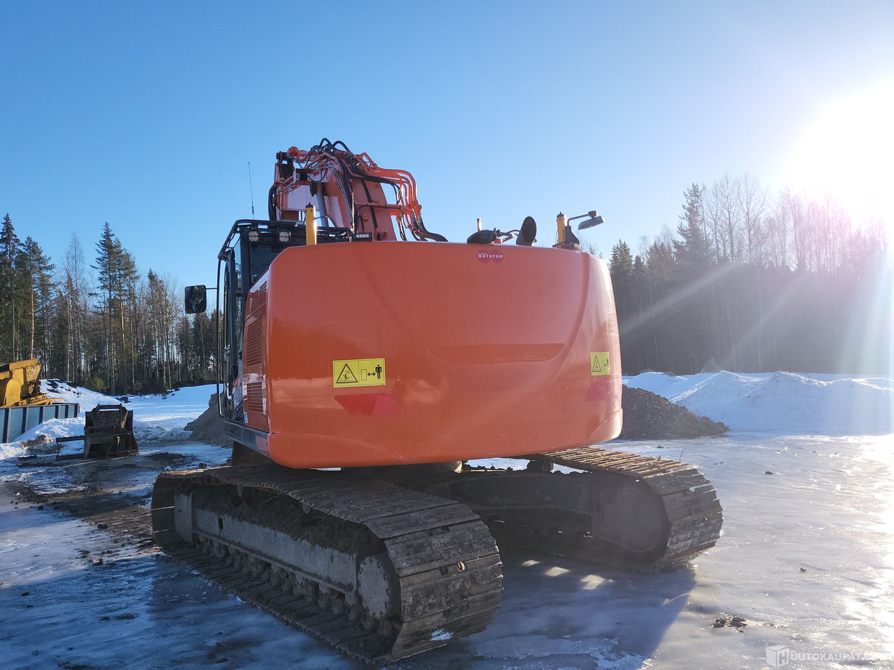 Hitachi ZX225USRLC- 6, 2017, Mäntsälä - Kettenbagger: das Bild 4 Hitachi ZX225USRLC- 6, 2017, Mäntsälä - Kettenbagger: das Bild 4