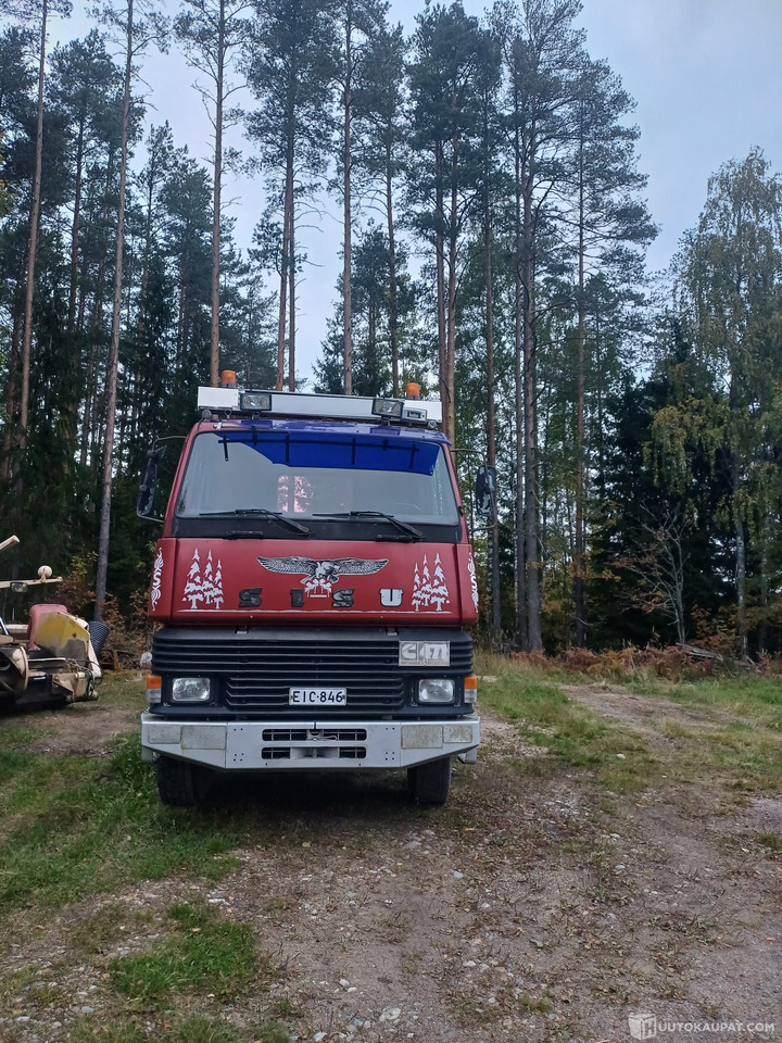 Sisu SM 340, 1988 Metsäkoneen kuljetus auto, Leppävirta - LKW: das Bild 2 Sisu SM 340, 1988 Metsäkoneen kuljetus auto, Leppävirta - LKW: das Bild 2