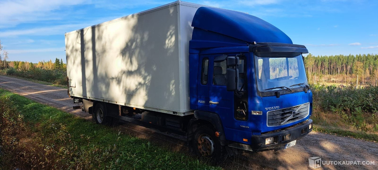 Volvo FL 220, 2000 Umpikorinen kuorma-auto, Kruunupyy - LKW: das Bild 2 Volvo FL 220, 2000 Umpikorinen kuorma-auto, Kruunupyy - LKW: das Bild 2
