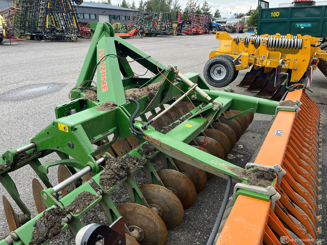 Amazone Catros 4001, Nostolaitelautasmuokkain, 2006, Salo - Landmaschine: das Bild 5 Amazone Catros 4001, Nostolaitelautasmuokkain, 2006, Salo - Landmaschine: das Bild 5