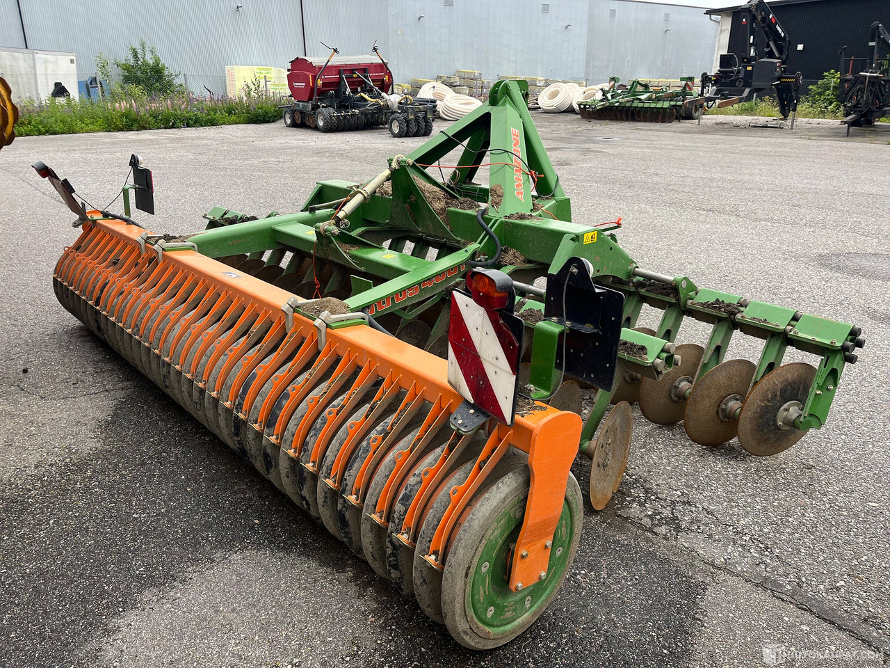 Amazone Catros 4001, Nostolaitelautasmuokkain, 2006, Salo - Landmaschine: das Bild 1 Amazone Catros 4001, Nostolaitelautasmuokkain, 2006, Salo - Landmaschine: das Bild 1