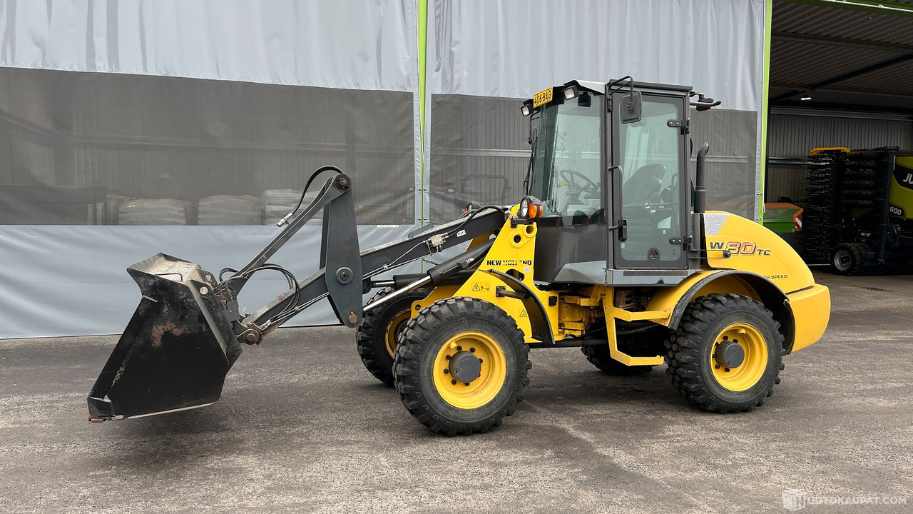 New Holland W80 TC HIGHSP, 2008, pyöräkuormaaja, Seinäjoki - Landmaschine: das Bild 1 New Holland W80 TC HIGHSP, 2008, pyöräkuormaaja, Seinäjoki - Landmaschine: das Bild 1