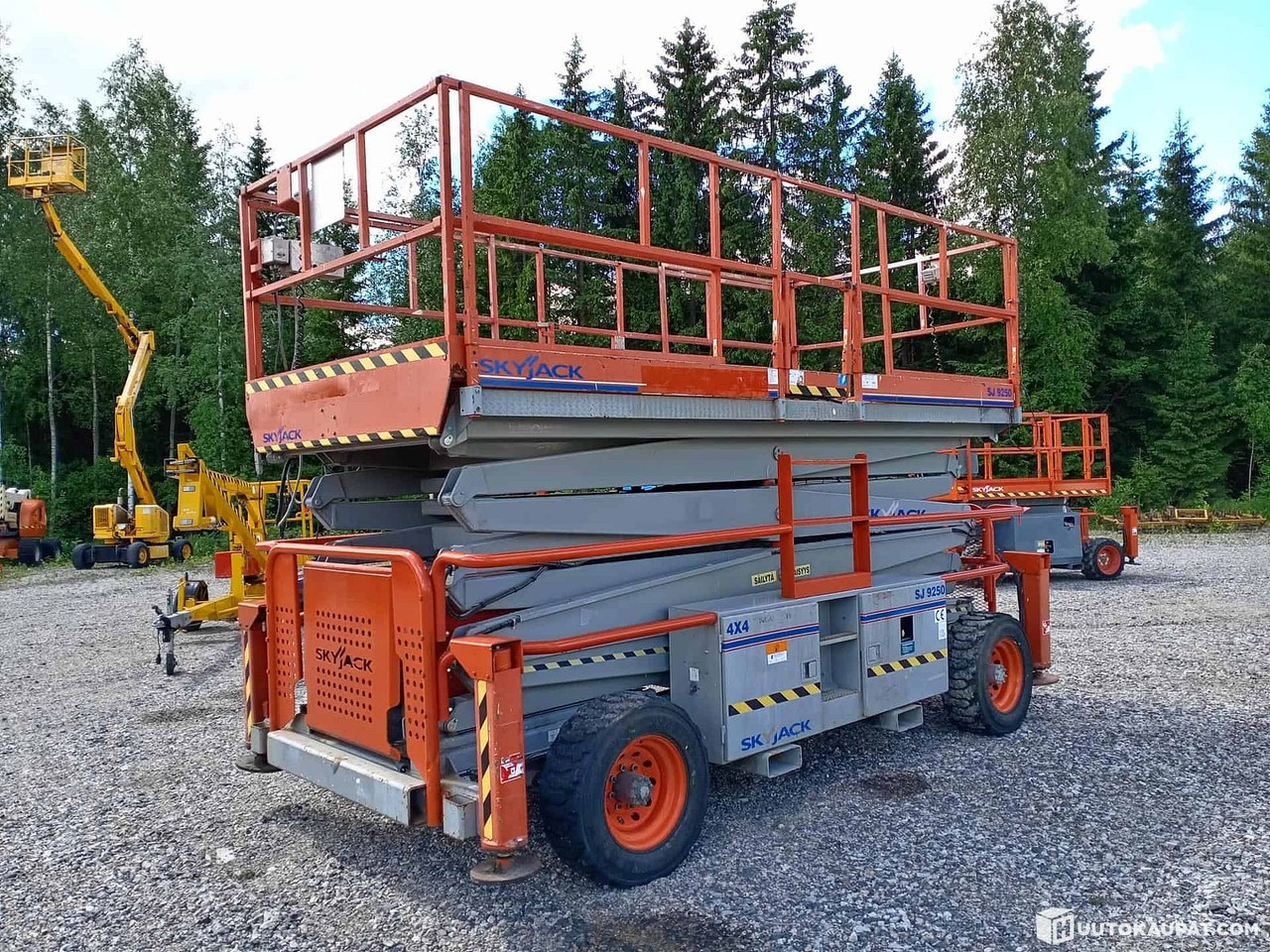 Skyjack SJ 9250 4x4 scissor lift, Inspected!, 2008, Hollola - Scherenbühne: das Bild 1 Skyjack SJ 9250 4x4 scissor lift, Inspected!, 2008, Hollola - Scherenbühne: das Bild 1