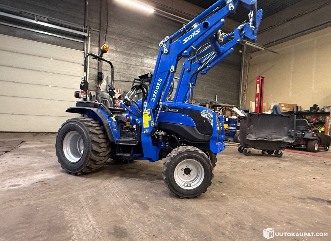 Solis 26 4WD 6+2 with front loader, 2023, 1.3 L, Diesel, 241 h, Helsinki - Kleintraktor: das Bild 3 Solis 26 4WD 6+2 with front loader, 2023, 1.3 L, Diesel, 241 h, Helsinki - Kleintraktor: das Bild 3
