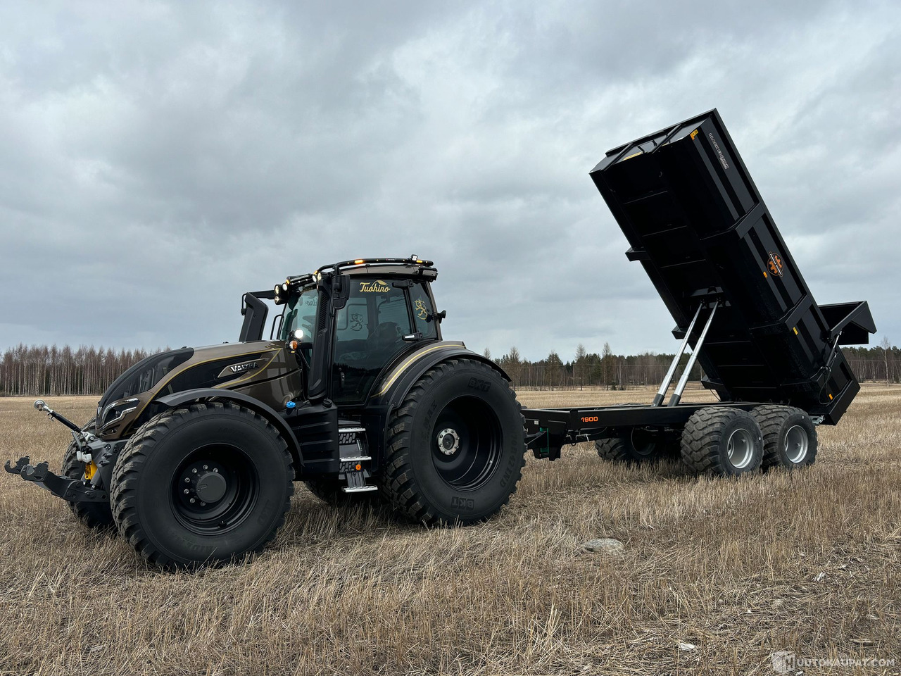 Valtra T 195 + Palmse Trailer, 2024 Tästä kylän komein yhdistelmä!, Kempele - Traktor: das Bild 4 Valtra T 195 + Palmse Trailer, 2024 Tästä kylän komein yhdistelmä!, Kempele - Traktor: das Bild 4