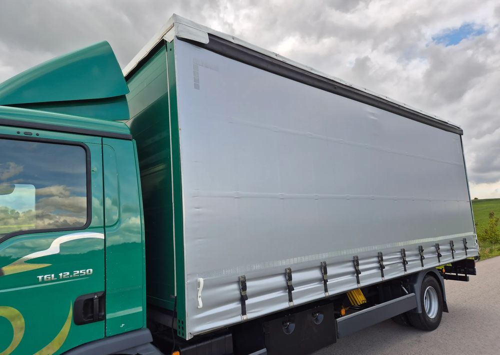 MAN TGL 12.250 6.2m AUTOMAT KLIMA z Niemiec ESP nowe opony EURO 6 / 4.75 rozstaw / zawiesie na wózek widłowy / TOP STAN / okazja nauka jazdy MOŻLIWOŚĆ DOSTOSOWANIA 12t - Plane LKW: das Bild 4 MAN TGL 12.250 6.2m AUTOMAT KLIMA z Niemiec ESP nowe opony EURO 6 / 4.75 rozstaw / zawiesie na wózek widłowy / TOP STAN / okazja nauka jazdy MOŻLIWOŚĆ DOSTOSOWANIA 12t - Plane LKW: das Bild 4