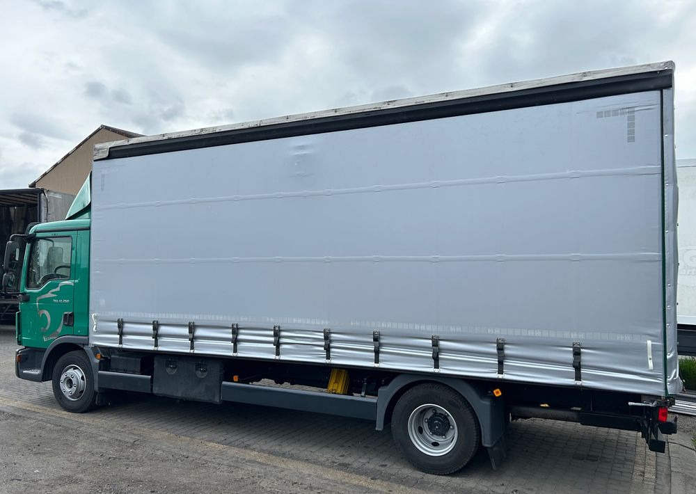 MAN TGL 12.250 6.2m AUTOMAT KLIMA z Niemiec ESP nowe opony EURO 6 / 4.75 rozstaw / zawiesie na wózek widłowy / TOP STAN / okazja nauka jazdy MOŻLIWOŚĆ DOSTOSOWANIA 12t - Plane LKW: das Bild 2 MAN TGL 12.250 6.2m AUTOMAT KLIMA z Niemiec ESP nowe opony EURO 6 / 4.75 rozstaw / zawiesie na wózek widłowy / TOP STAN / okazja nauka jazdy MOŻLIWOŚĆ DOSTOSOWANIA 12t - Plane LKW: das Bild 2
