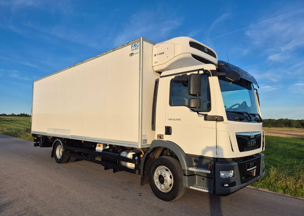 MAN TGM 15.250 7.5m winda AUTOMAT KLIMA z Niemiec EURO 6 / CHŁODNIA T-1000R THERMOKING - Kühlkoffer LKW: das Bild 2 MAN TGM 15.250 7.5m winda AUTOMAT KLIMA z Niemiec EURO 6 / CHŁODNIA T-1000R THERMOKING - Kühlkoffer LKW: das Bild 2