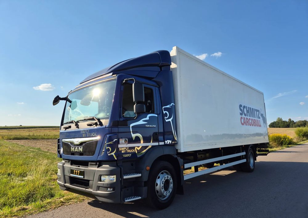 MAN TGM 18.250 Carrier 1950 D/E z Holandii / TOP STAN / 7.5m / 18 palet / winda + drzwi boczne / OKAZJA - Kühlkoffer LKW: das Bild 1 MAN TGM 18.250 Carrier 1950 D/E z Holandii / TOP STAN / 7.5m / 18 palet / winda + drzwi boczne / OKAZJA - Kühlkoffer LKW: das Bild 1