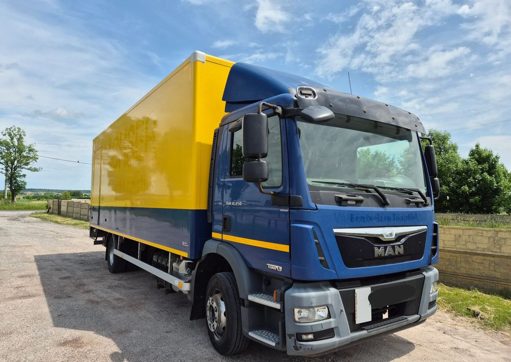 MAN TGM TGL 12.250 z Holandii KLIMA 7.2m AUTOMAT WINDA TOP CENA euro 6 nauka jazdy ESP ASR - Koffer LKW: das Bild 1 MAN TGM TGL 12.250 z Holandii KLIMA 7.2m AUTOMAT WINDA TOP CENA euro 6 nauka jazdy ESP ASR - Koffer LKW: das Bild 1