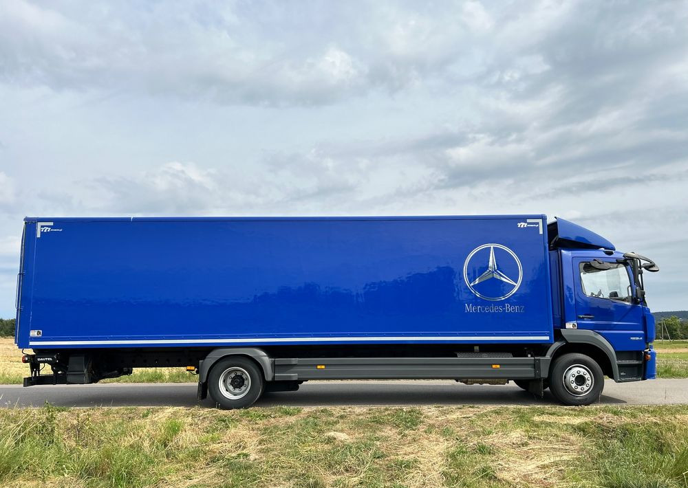 Mercedes-Benz Atego 1524 Z Niemiec 8.65m TOP 2018 Przód i tył na poduszkach 15t DMC / TOP STAN - Koffer LKW: das Bild 5 Mercedes-Benz Atego 1524 Z Niemiec 8.65m TOP 2018 Przód i tył na poduszkach 15t DMC / TOP STAN - Koffer LKW: das Bild 5