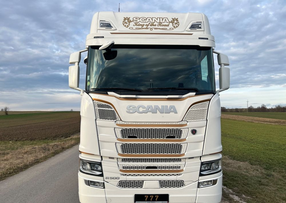 Scania R500 FULL AIR 2019 10x poduszki KLIMA POSTOJOWA / RETARDER / FULL SPOJLER / TOP STAN / od jedynego właściciela ! HYDRAULIKA spod beczki spożywczej ! / do wywrotu ruchomej podłogi beczki TOP TOP - Sattelzugmaschine: das Bild 2 Scania R500 FULL AIR 2019 10x poduszki KLIMA POSTOJOWA / RETARDER / FULL SPOJLER / TOP STAN / od jedynego właściciela ! HYDRAULIKA spod beczki spożywczej ! / do wywrotu ruchomej podłogi beczki TOP TOP - Sattelzugmaschine: das Bild 2