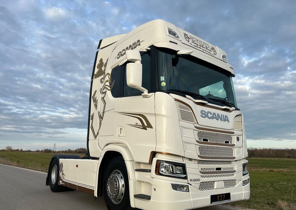 Scania R500 FULL AIR 2019 10x poduszki KLIMA POSTOJOWA / RETARDER / FULL SPOJLER / TOP STAN / od jedynego właściciela ! HYDRAULIKA spod beczki spożywczej ! / do wywrotu ruchomej podłogi beczki TOP TOP - Sattelzugmaschine: das Bild 3 Scania R500 FULL AIR 2019 10x poduszki KLIMA POSTOJOWA / RETARDER / FULL SPOJLER / TOP STAN / od jedynego właściciela ! HYDRAULIKA spod beczki spożywczej ! / do wywrotu ruchomej podłogi beczki TOP TOP - Sattelzugmaschine: das Bild 3